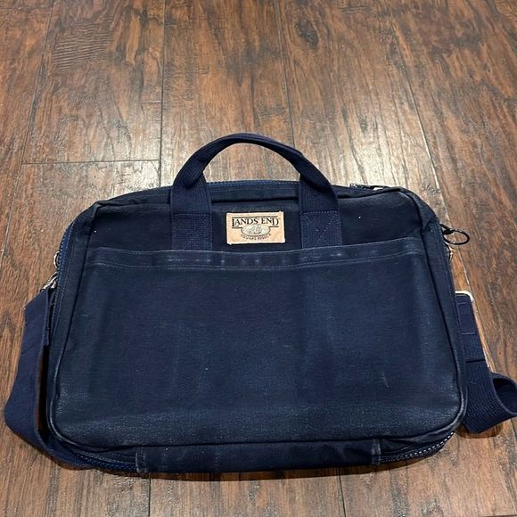 VINTAGE made in USA LANDS END CANVAS MESSENGER BAG dark blue in great shape